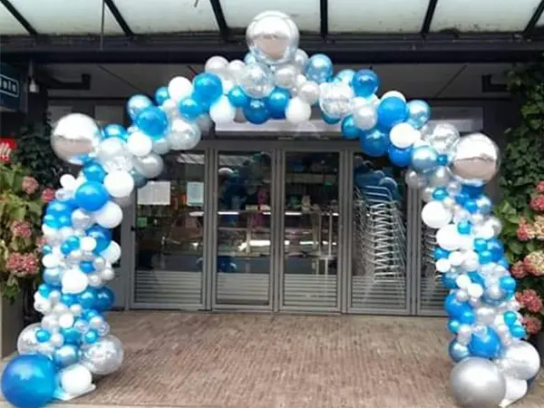 ballonnen boog blauw wit zilver ballonnen boog blauw wit zilver