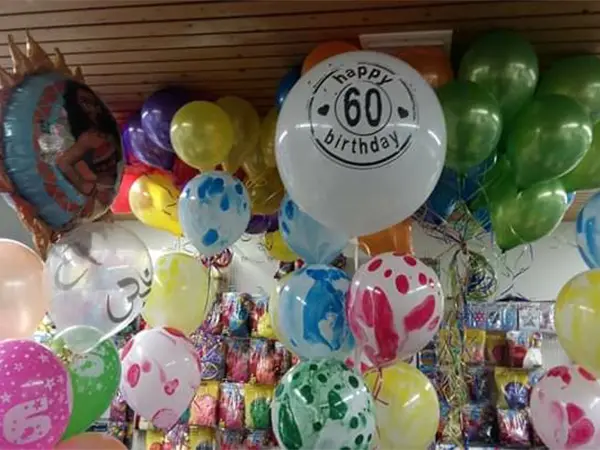 leeftijds verf vlekken helium ballonnen leeftijds verf vlekken helium ballonnen